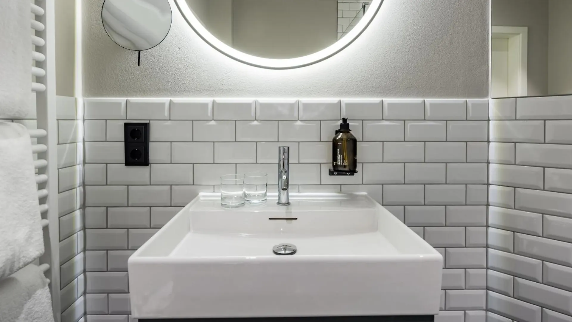 Hotel Amano Duesseldorf Dusseldorf