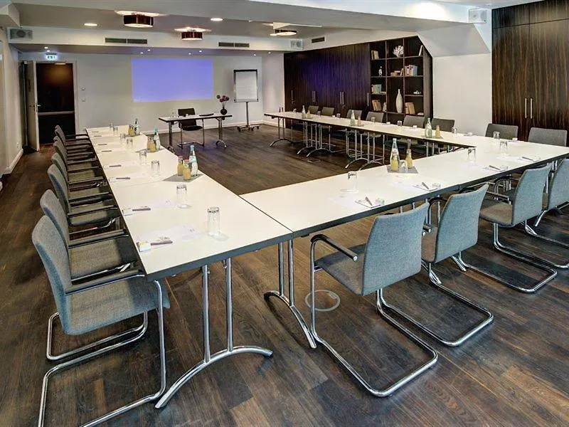 Hotel Amano Duesseldorf