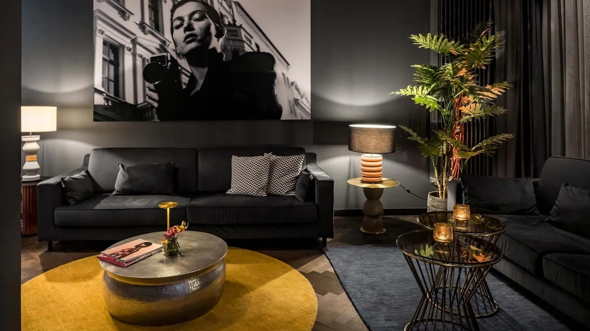 Hotel Amano Duesseldorf 3*, Düsseldorf